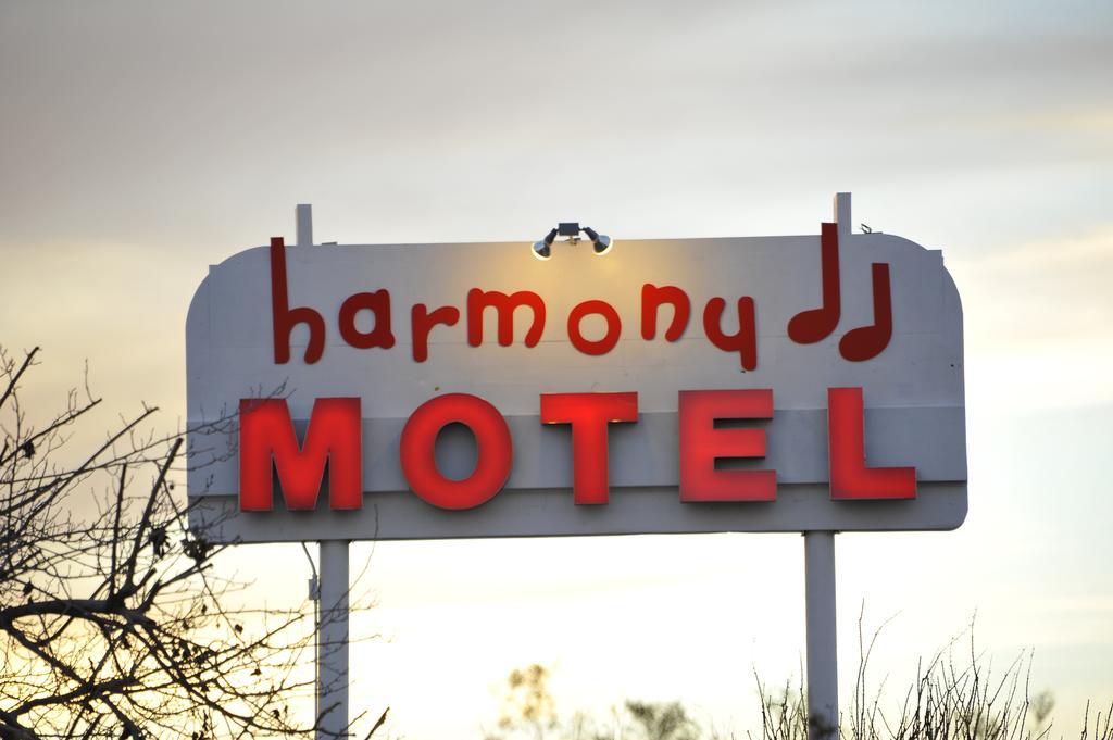 Harmony Motel Twentynine Palms Bagian luar foto