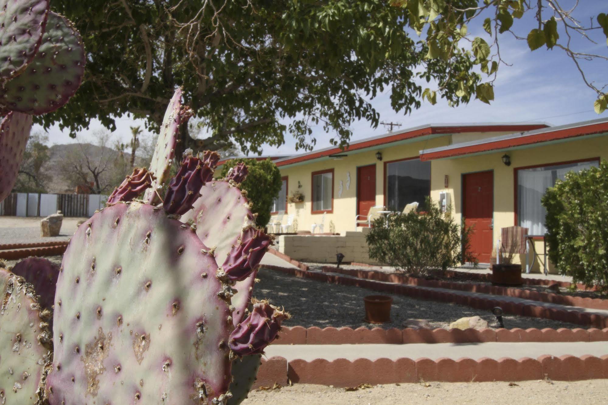 Harmony Motel Twentynine Palms Bagian luar foto