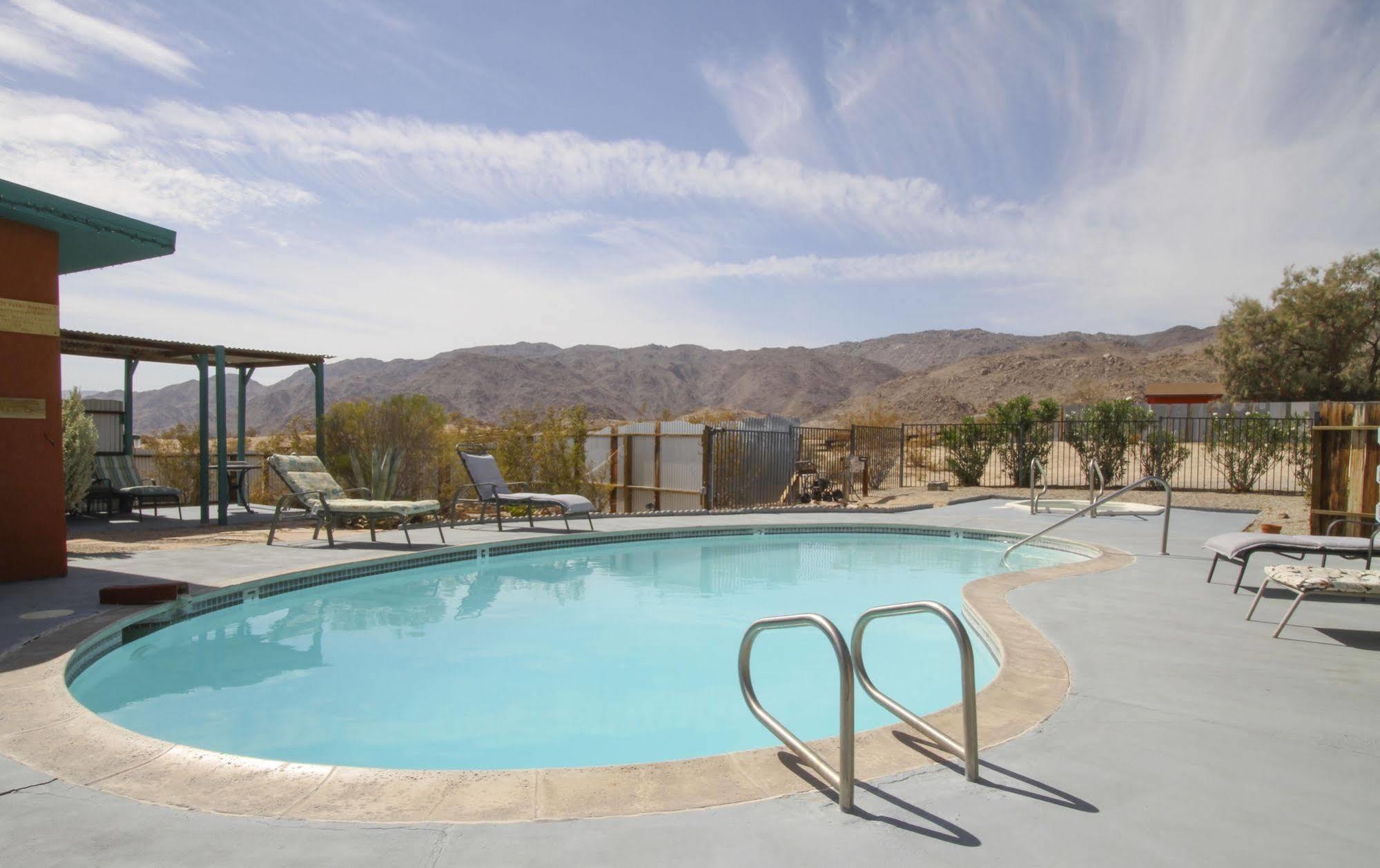 Harmony Motel Twentynine Palms Bagian luar foto