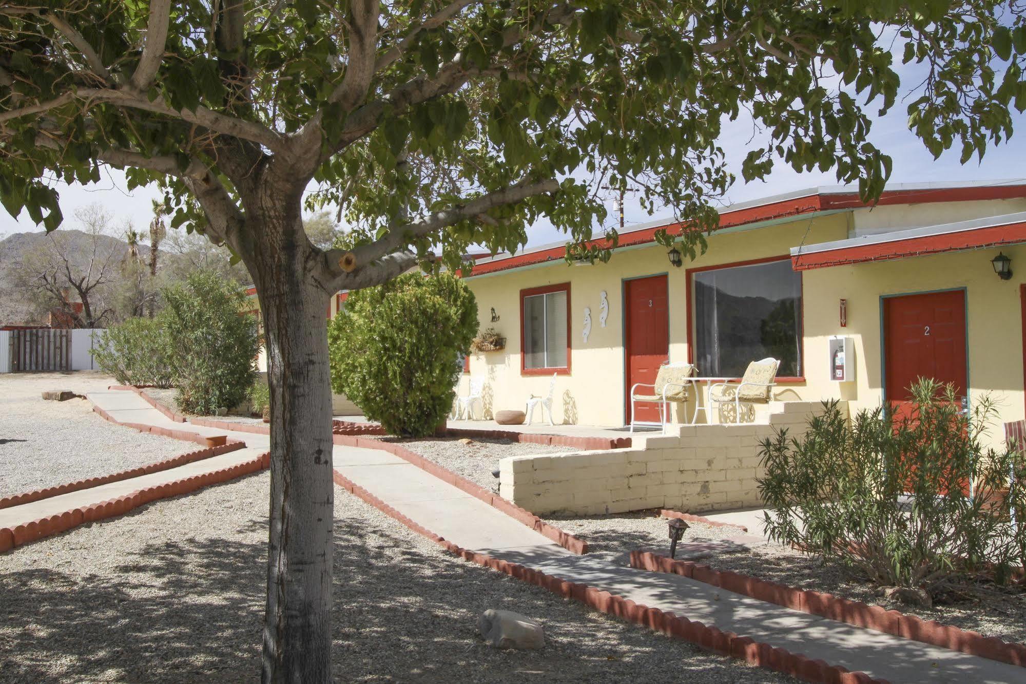 Harmony Motel Twentynine Palms Bagian luar foto