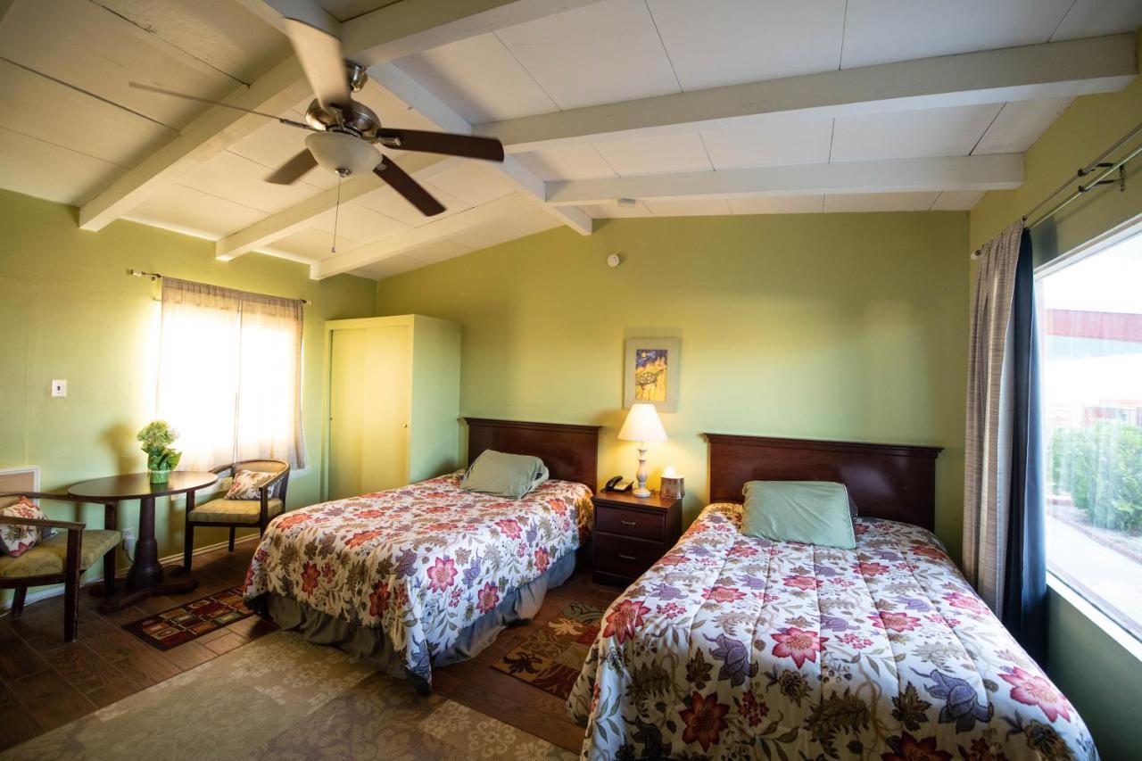 Harmony Motel Twentynine Palms Bagian luar foto